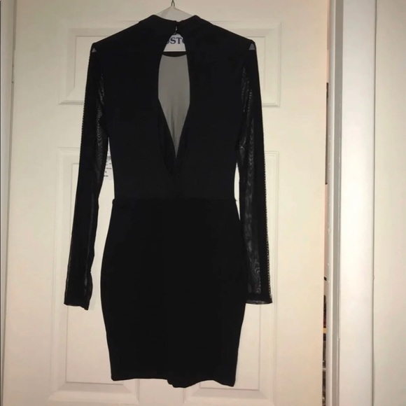 Sexy Black Windsor Dress - Picture 2 of 5